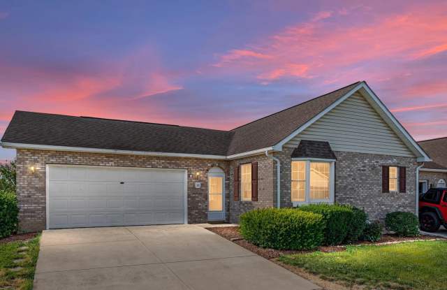 38 TYLER CIRCLE photos photos