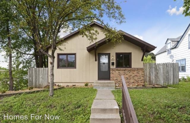 121 Annapolis Street E. - 121 Annapolis Street East, St. Paul, MN 55118