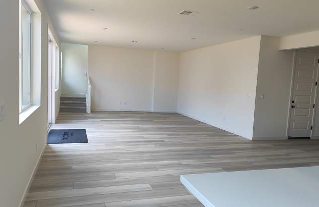 7170 Sirak Drive Gallery 3