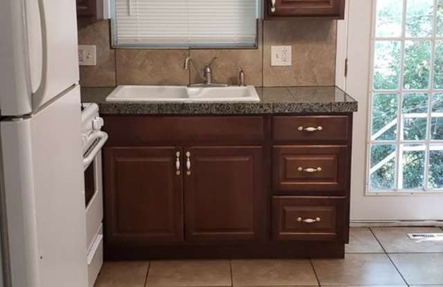 Beautifully updated home!!! Gallery 4