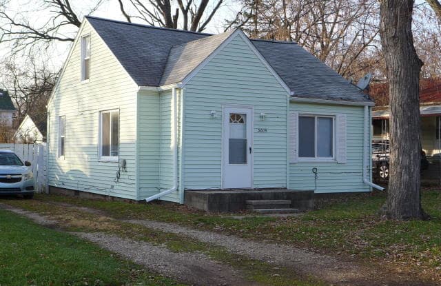 3005 Andrew Ave - 3005 Andrew Avenue, Lansing, MI 48906