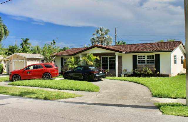1320 Arthur St photos photos