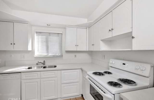 4215 Hilaria Way Gallery 3