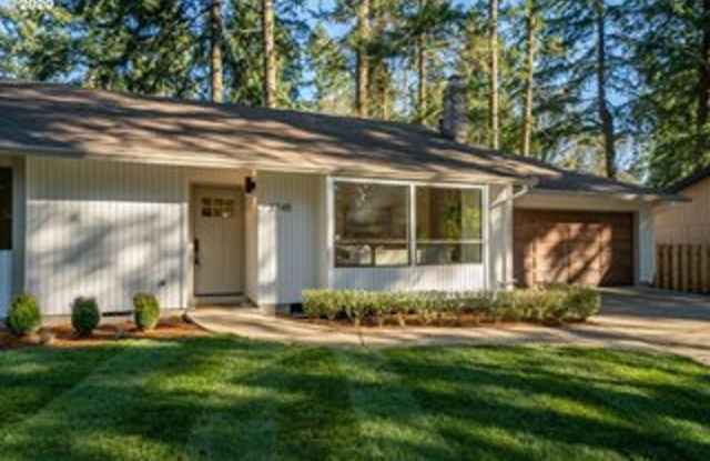 3bd 2ba in quiet cul de sac Lake Oswego Gallery 4