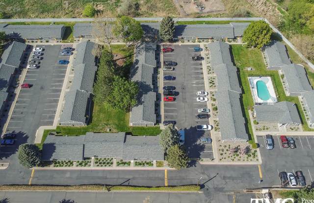 North Trace Village Apartments Gallery 2
