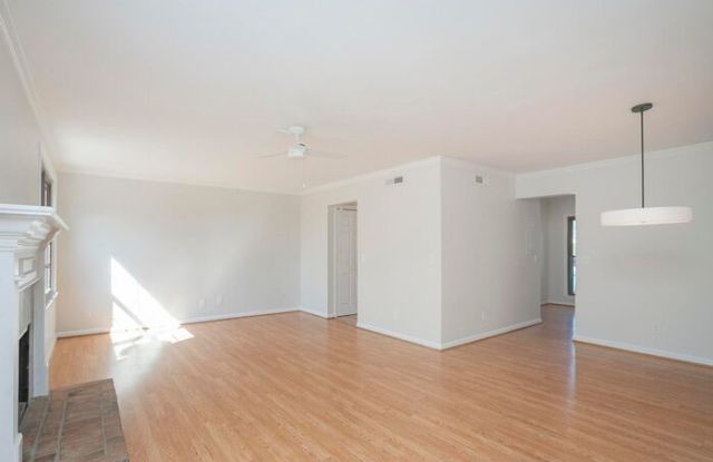614 Brentwood Pointe Gallery 4