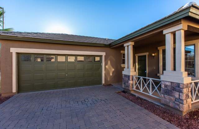 2032 South Swan Drive Gallery 2
