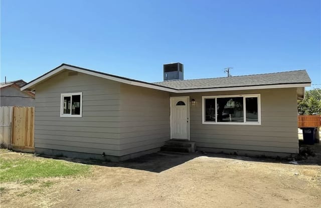 92 E 12th St - 92 East 12th Street, Merced, CA 95341