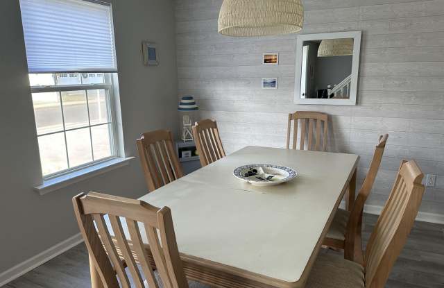 1304 Vardon Road Gallery 3