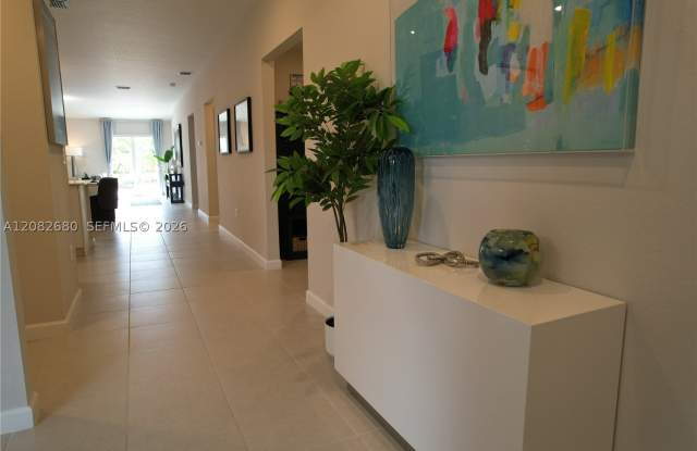 17501 SW 285th St Gallery 3