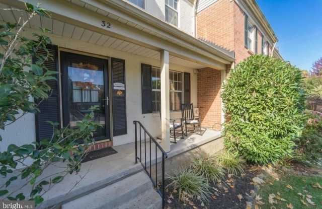 32 LOVETT Court photos photos