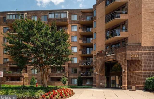 2111 WISCONSIN Avenue NW photos photos