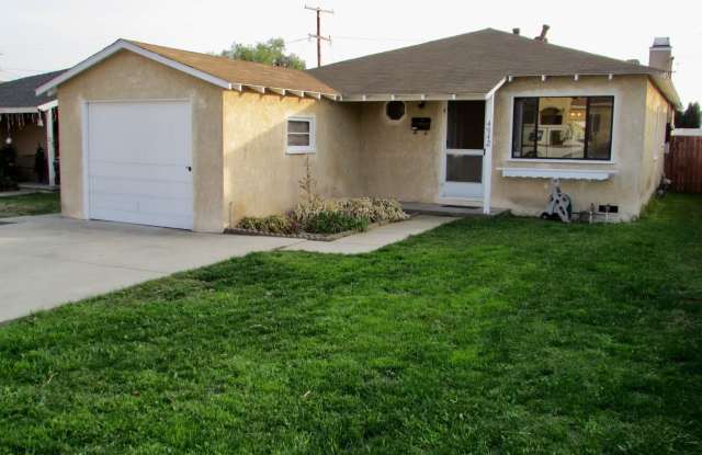 Cozy Hawthorne Home Rental w/ Hardwood Flooring! - 4942 West 130th Street, Del Aire, CA 90250