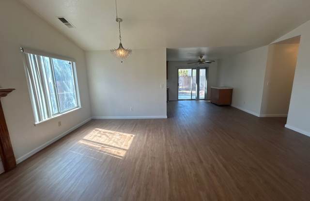 1589 Joett Drive Gallery 3