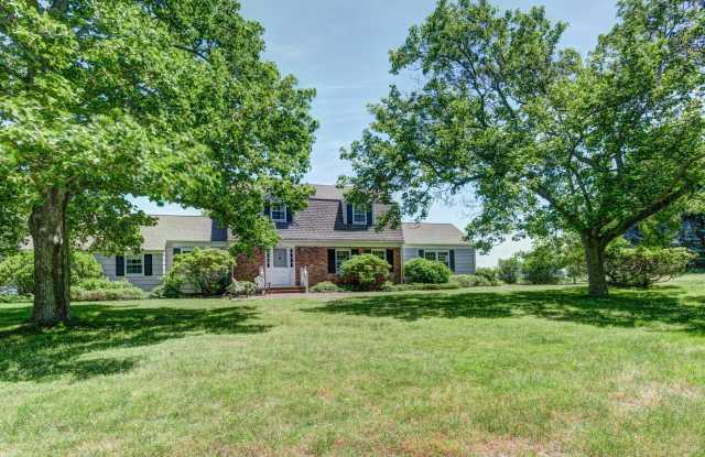 199 Old Harbor Road Gallery 2