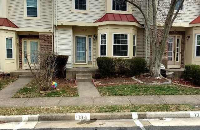 15655 MONTVIEW DRIVE - 15655 Montview Drive, Montclair, VA 22025