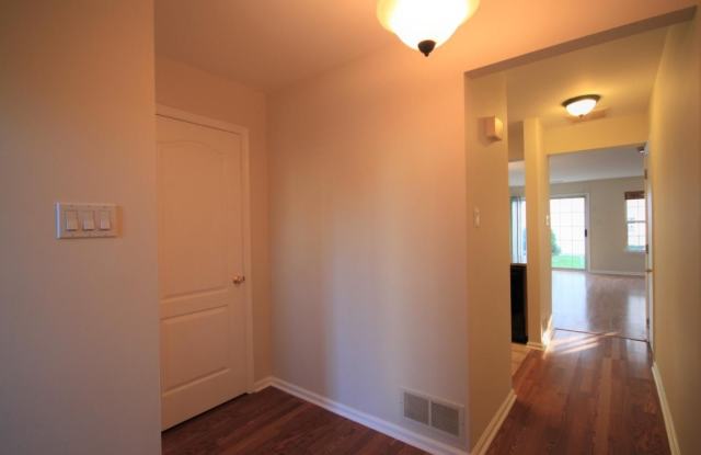 3700 HARVARD Drive Gallery 3