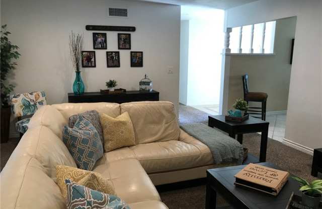814 Dovey Avenue Gallery 3