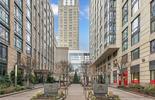 10 City Place - 10 City Pl, White Plains, NY 10601