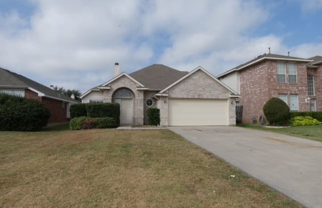 613 Crystal Brook Drive - 613 Crystal Brook Drive, Saginaw, TX 76179