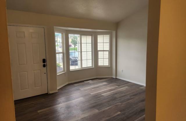 5914 VALLEY POINTE Dr Gallery 2