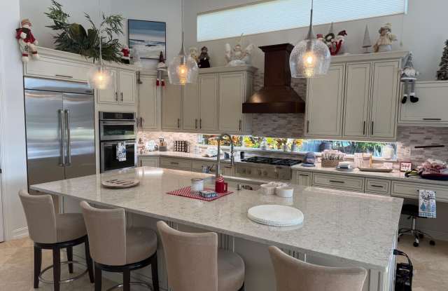 182 Rosalia Court Gallery 4