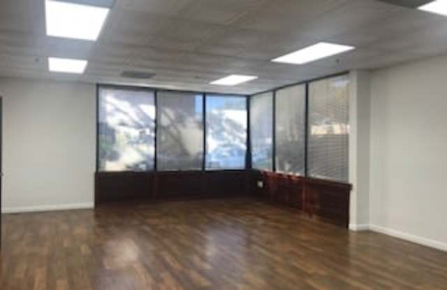 2421 Portola Road Gallery 3