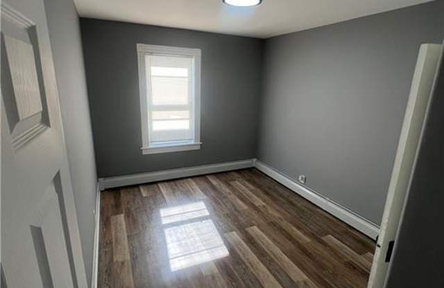 373 Burnside Avenue Gallery 4