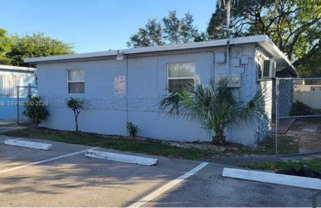 1808 NW 9th St photos photos