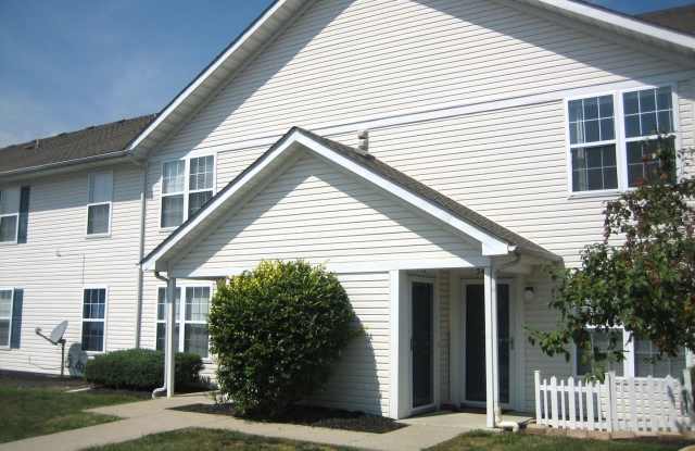 5490 Garden Ridge - 5490 Garden Ridge, Columbus, OH 43228