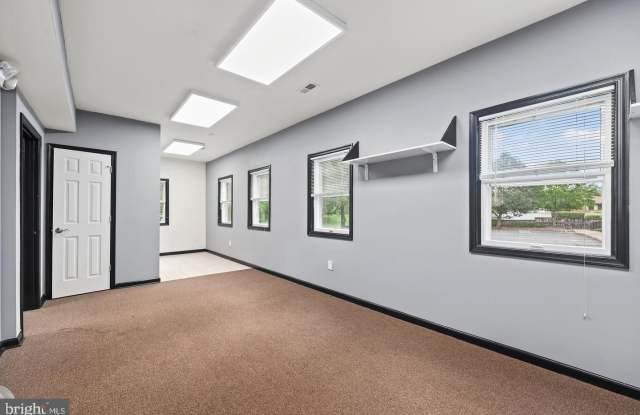 578 WATERLOO RD #1B Gallery 4