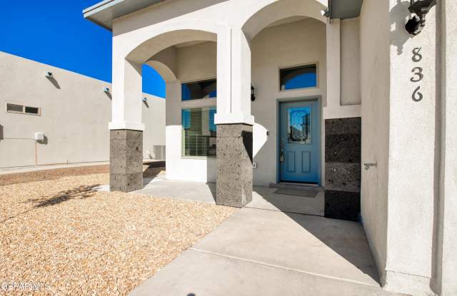 836 MAGNOLIA PARK Street - 836 Magnolia Park Street, Sunland Park, NM 88008