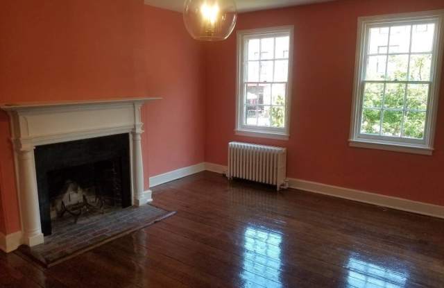 3232 Prospect Street, NW Gallery 3