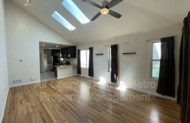 4421 Yates ST photos photos