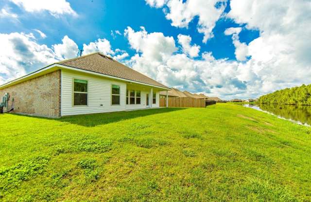 146 Pond Dr Gallery 4