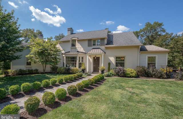 602 MONTGOMERY SCHOOL Lane - 602 Montgomery School Lane, Wynnewood, PA 19096