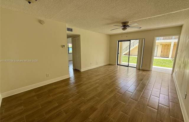 11130 Royal Palm Blvd photos photos
