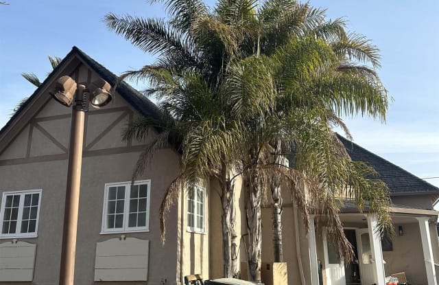 1236 Q St - 1236 Q Street, Newman, CA 95360