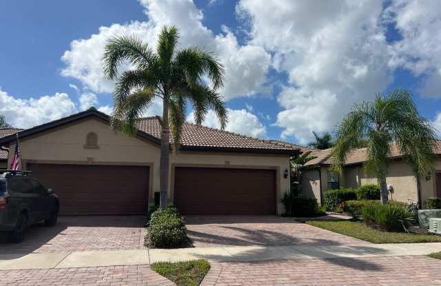 2 bedroom, 2 bathroom attached villa home in Islandwalk! photos photos