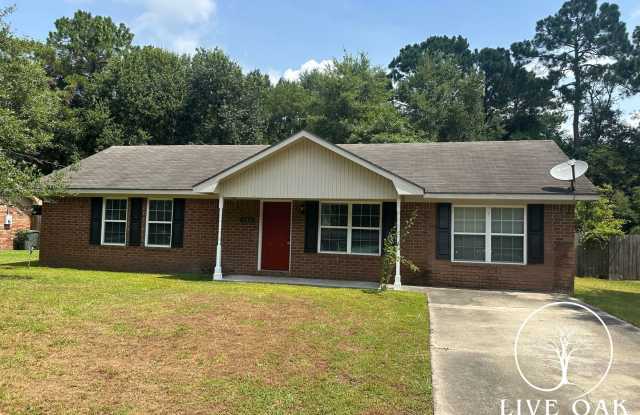 Charming 4-bedroom, 2-bath brick ranch-style home Gallery 3