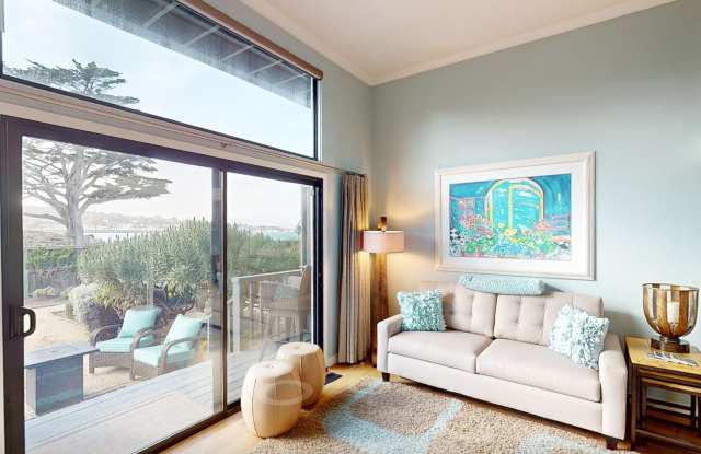 Sophisticated Beachfront Escape with Panoramic Ocean Views photos photos