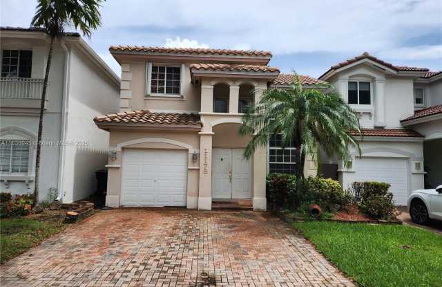 11179 NW 73rd Ter photos photos