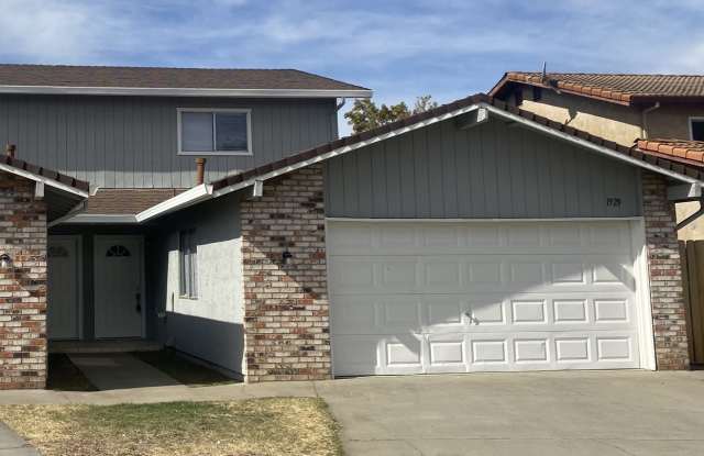 Available Soon! 2 bedroom 1.5 bath home in Lodi photos photos