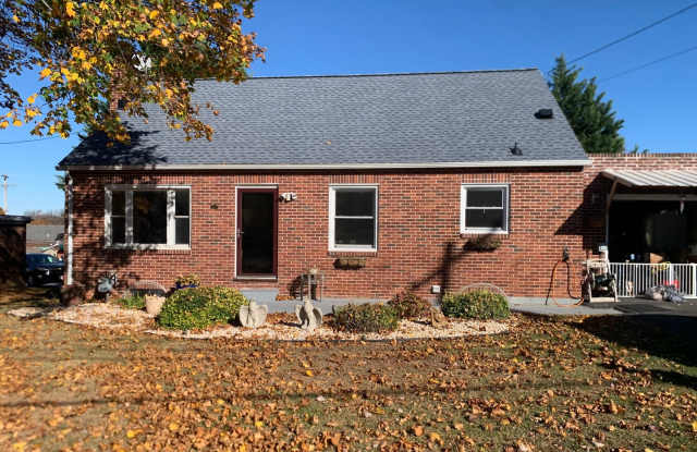 DALLASTOWN SCHOOLS - 2721 Iron Stone Hill Road, Spry, PA 17403 DALLASTOWN SCHOOLS - 2721 Iron Stone Hill Road, Spry, PA 17403