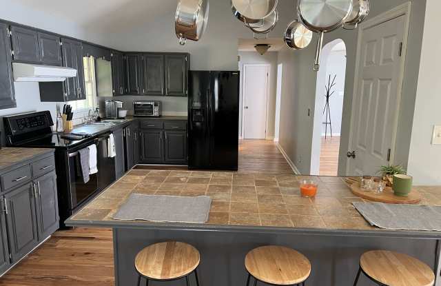 2130 Nashville Highway - A - 2130 Nashville Highway, Maury County, TN 38401
