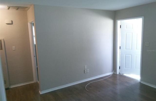 2857 25TH AVENUE N Gallery 2