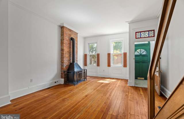2433 ASPEN Street Gallery 1