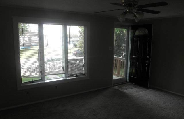 5613 Patrick Henry Drive Gallery 2