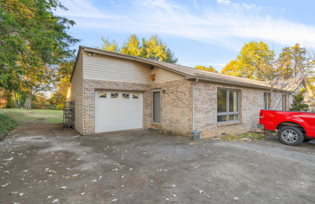6501 Beaver Ridge Road - 1 Gallery 3