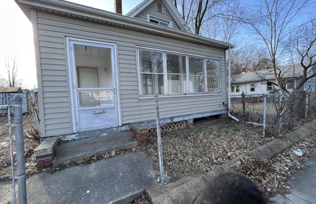 1918 West Howett Street photos photos